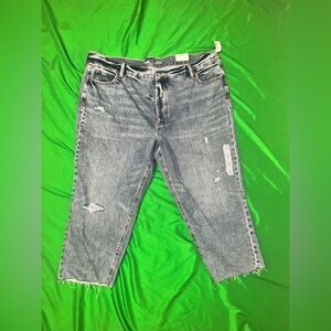 NWT Old Navy Distressed Blue Jeans size 24